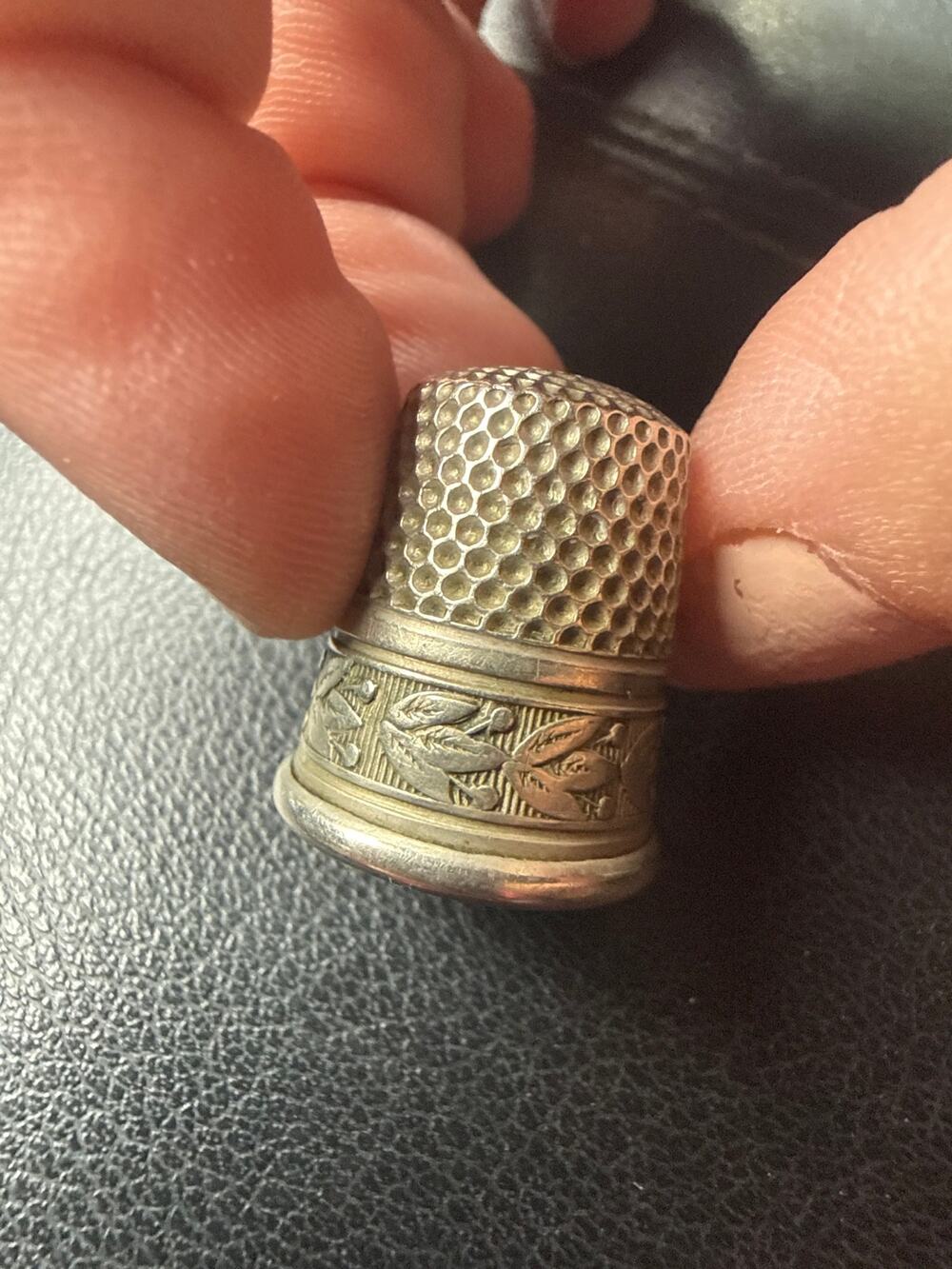 Vintage USA SBC Simons Brothers Co. Nickel Silver Floral Design Thimble Size 7